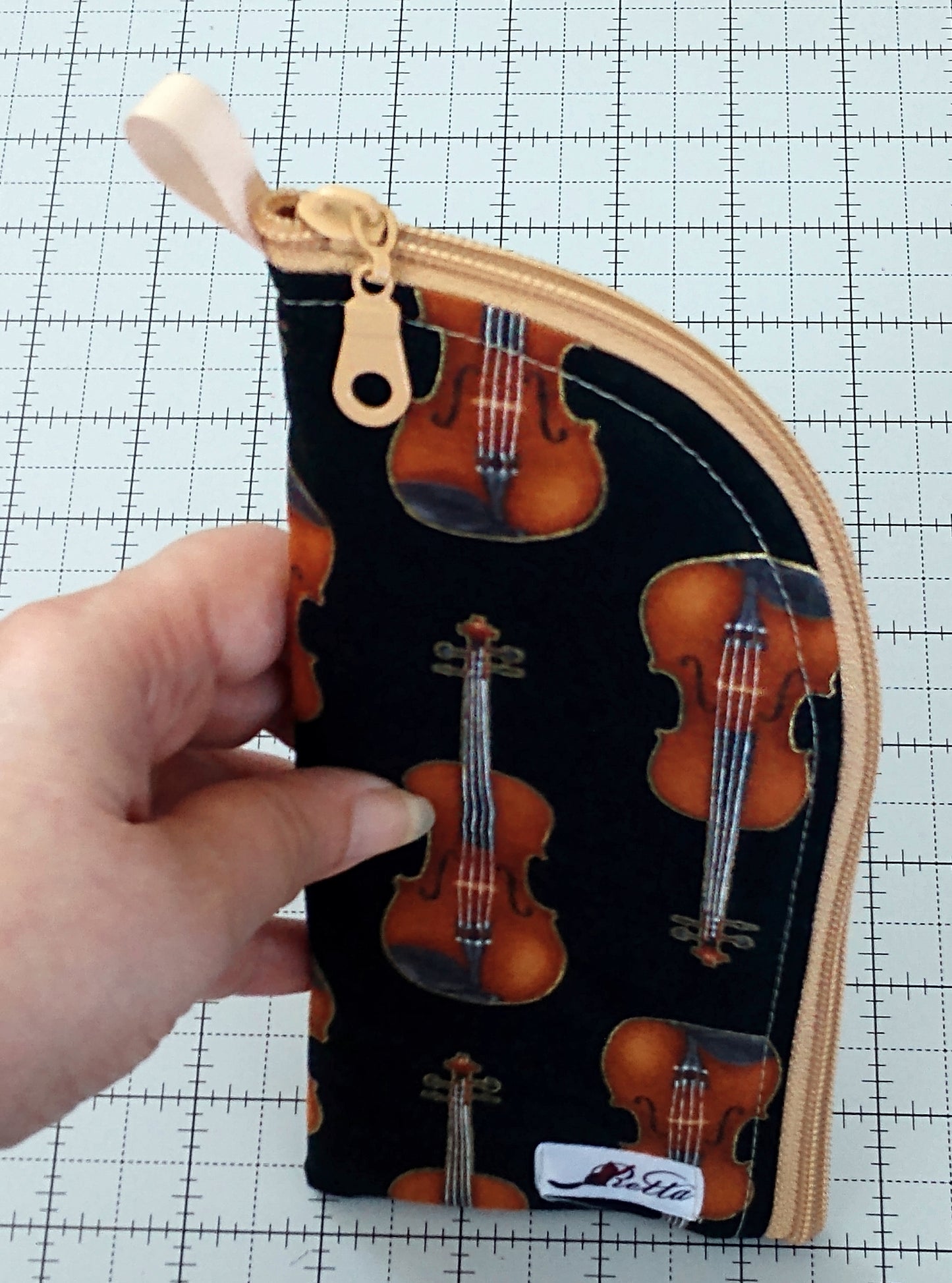 Music Themed Soft Eyeglass Case w/ Side Zipper -Violins on Black